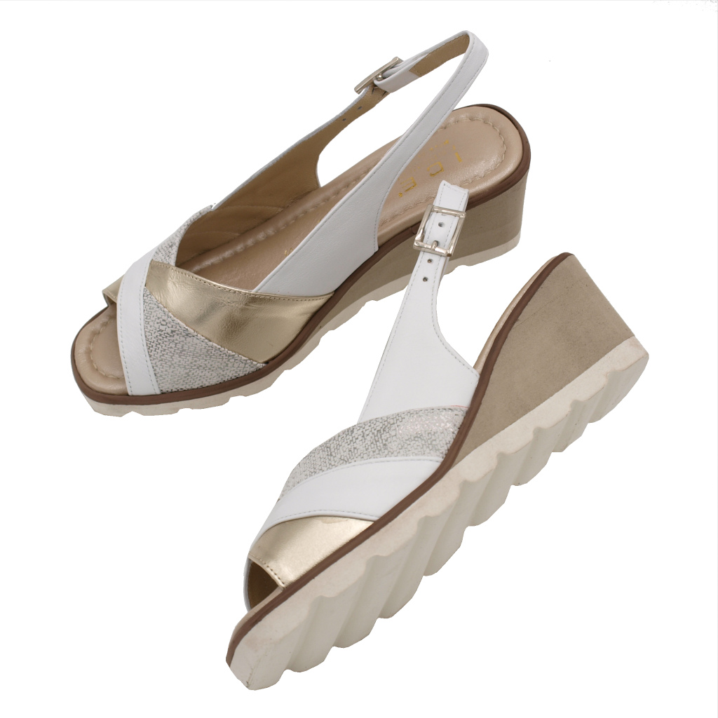 Sandali: Angela Calzature Numeri Speciali sandali in pelle colore beige  tacco basso 1-4 cm Numeri 33/34/42/43 Donna numeri speciali