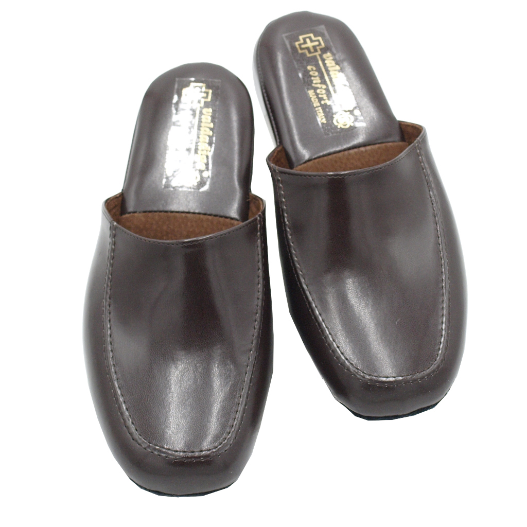 Slippers: VALDADIGE standard numbers Shoes marrone leather heel 0 cm
